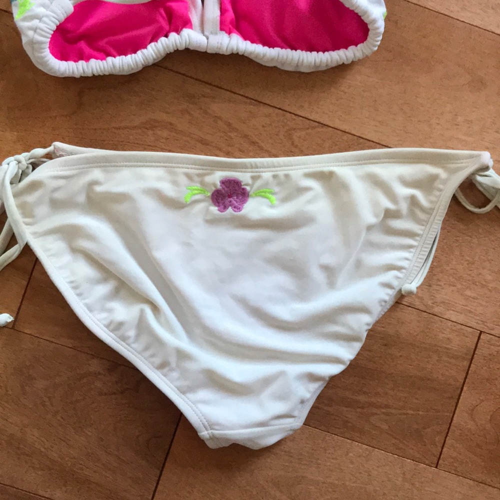 Cute Floral Bathing Suit - Picture 4 of 6